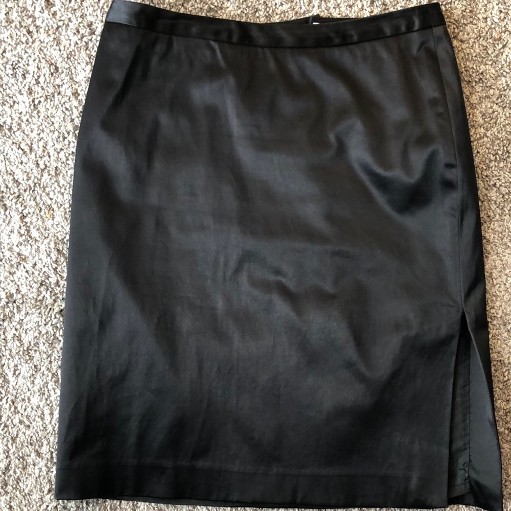 Isaac Mizrahi Black Skirt with side split